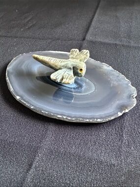 Jasper & agate NWOT genuine gemstone dragonfly carving on a dyed agate slice.